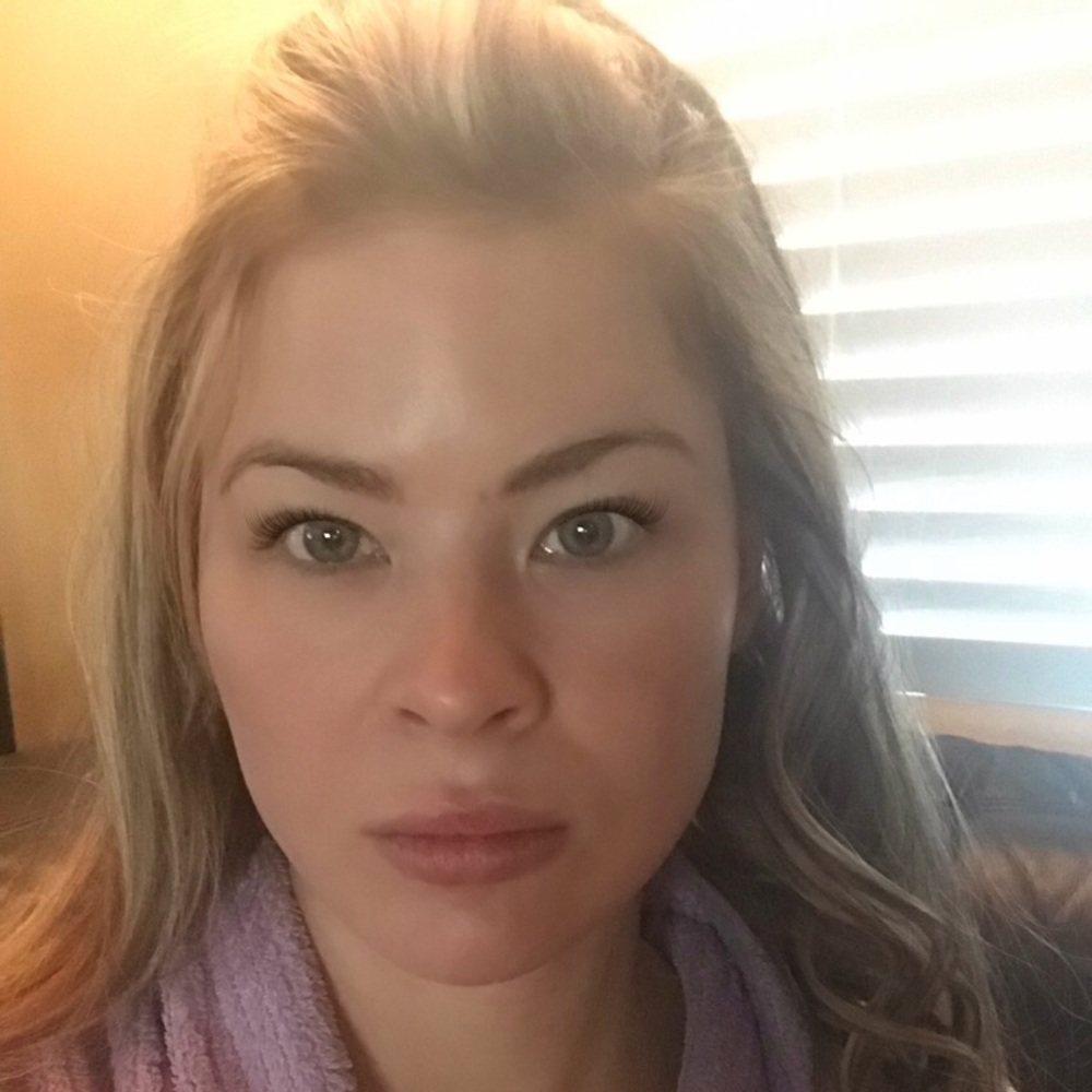 Meet your Posher, Ashlashley